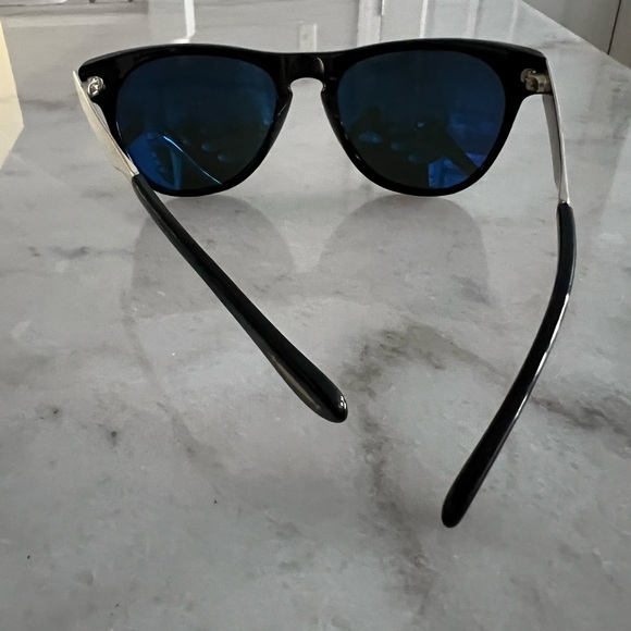 NEW Oliver People’s Braverman sunglasses, black, silver - Picture 2 of 4